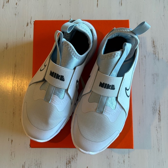 Youth Nike Flex Runner 2 Tennis Shoe Sneakers - Picture 5 of 10